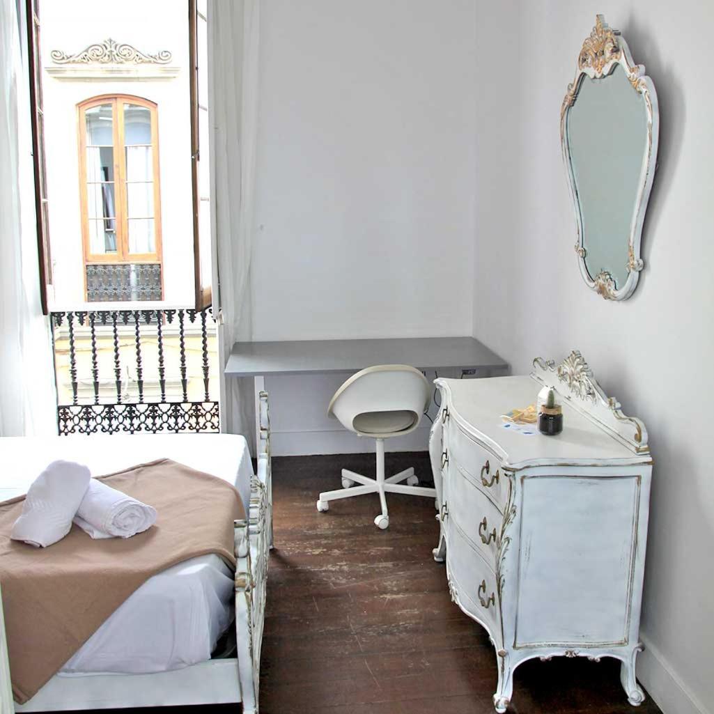 Coliving 1907 Otel Las Palmas de Gran Canaria Dış mekan fotoğraf